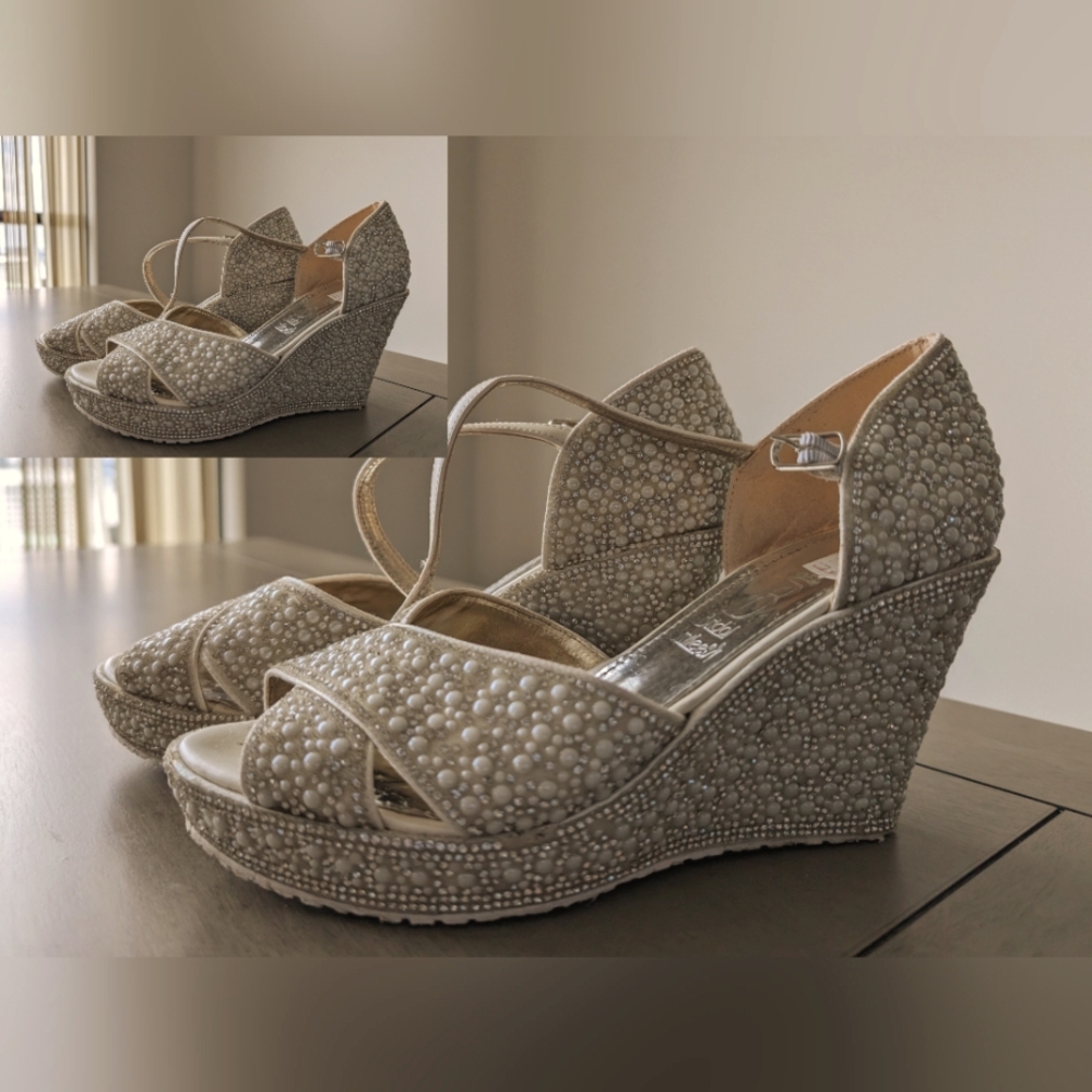 Bridal shoes wedge heel pearl